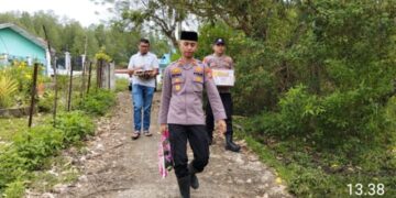 Kapolsek Linge Sofyan Kurniawan Salurkan Bantuan Sosial Untuk Lansia Di Kute Robel