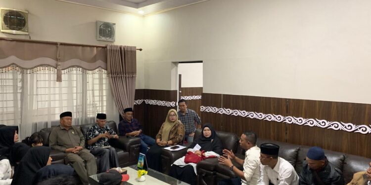 Wakil Ketua II DPRK Susilawati Menerima Perwakilan Tenaga Honorer Aceh Tengah 