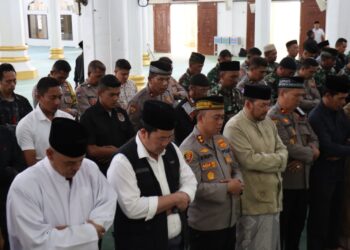Kapolres dan Forkopimda Aceh Tengah Gelar Sholat Zuhur Dan Doa Bersama, Wujudkan Kebersamaan Untuk Negeri