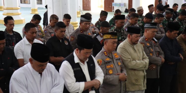 Kapolres dan Forkopimda Aceh Tengah Gelar Sholat Zuhur Dan Doa Bersama, Wujudkan Kebersamaan Untuk Negeri
