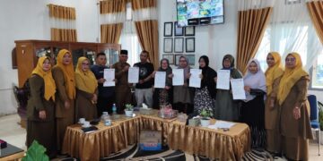 Para Pengelolah Kantin Teken MoU Bersama SMP Negeri 1 Takengon