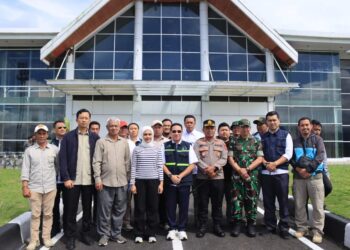 Anggota DPR RI Marlyn Maisarah, Istri Menlu RI Sugiono Salurkan Bantuan Kemanusiaan 