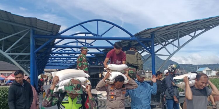 Menembus Jalur Terputus, Polri–TNI Hadirkan Harapan Bagi Warga Kecamatan Bintang
