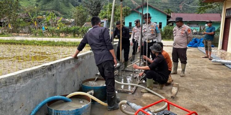 Bantuan Sumur Bor Air Bersih Kapolda Aceh Ke-4 Di Desa Reje Payung Diresmikan