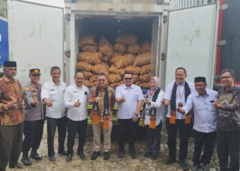 Menko Perekonomian RI Lepaskan 45 Ton Produk Rumah Tani Nusantara Aceh Tengah 