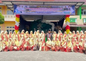 SMPN 1 Takengon Gelar “Munulaken Murid Ari Tengku Guru Ku Urang Tue” Angkatan 75