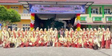 SMPN 1 Takengon Gelar “Munulaken Murid Ari Tengku Guru Ku Urang Tue” Angkatan 75