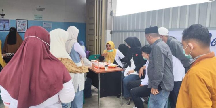 SPPG Empus Talu Bersama Puskesmas Bebesen Gelar Pemeriksaan Kesehatan Gratis